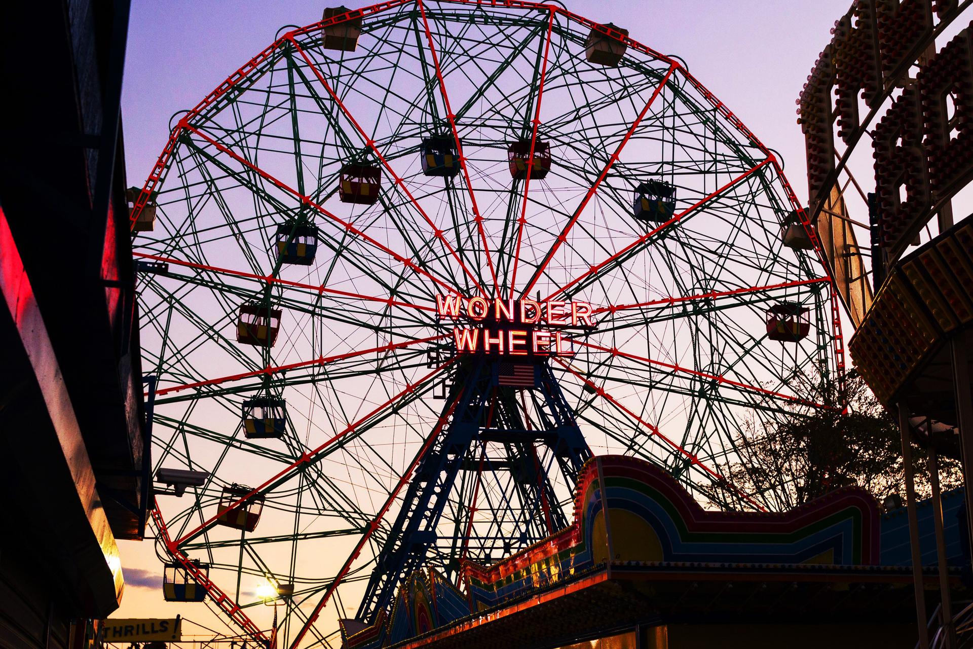 Denos Wonder Wheel Amusement Park