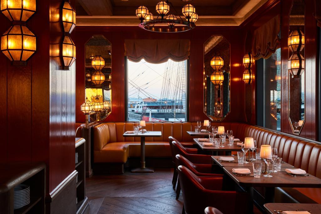 Interior of Carne Mare