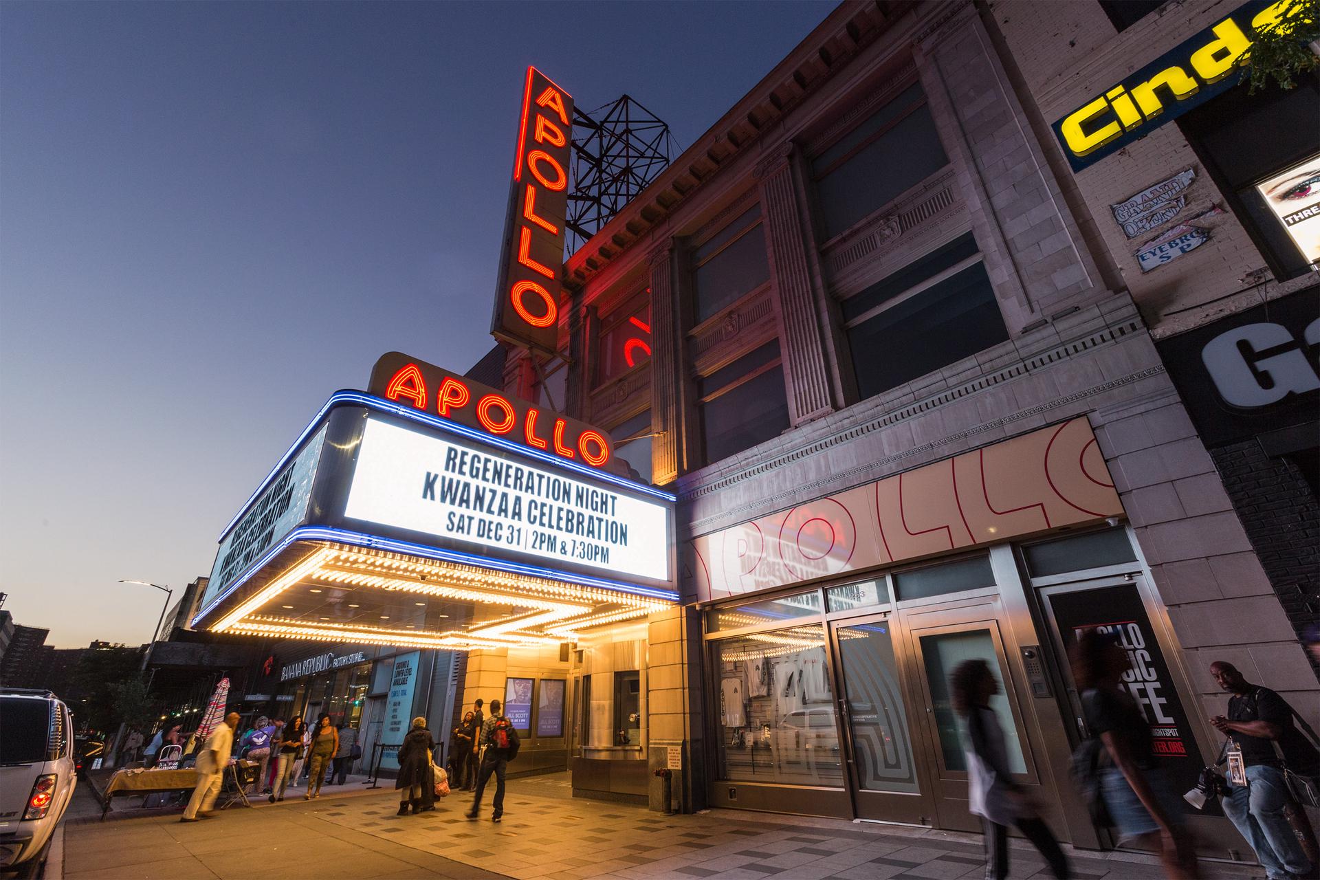 Exterior of the Apollo Theater in Harlem, NYC