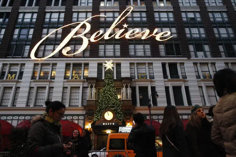 "Believe," Macy's holiday sign, Manhattan